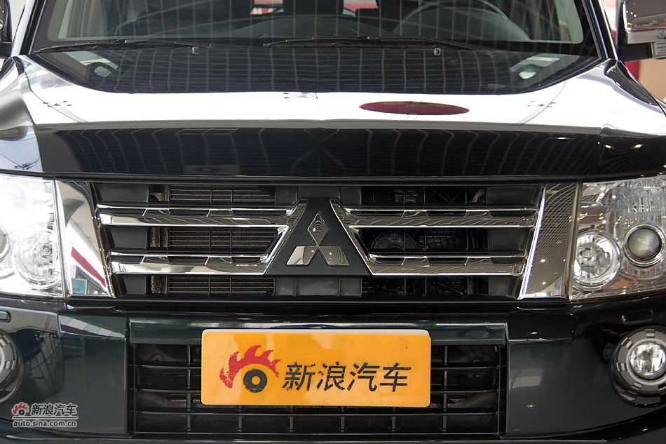 2012款帕杰罗3.0L自动精英版