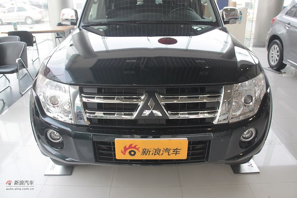 2012款帕杰罗3.0L自动精英版