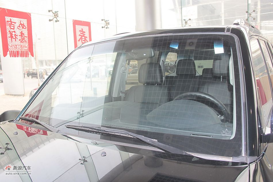 2012款帕杰罗3.0L自动精英版