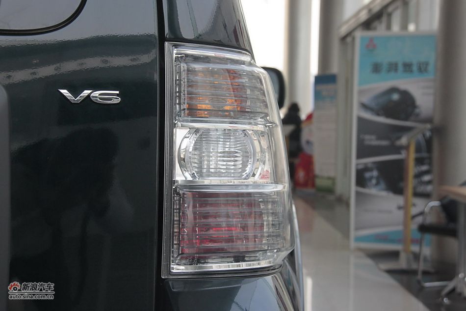 2012款帕杰罗3.0L自动精英版