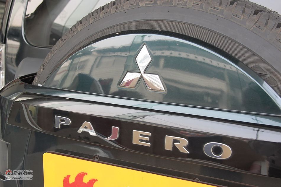 2012款帕杰罗3.0L自动精英版