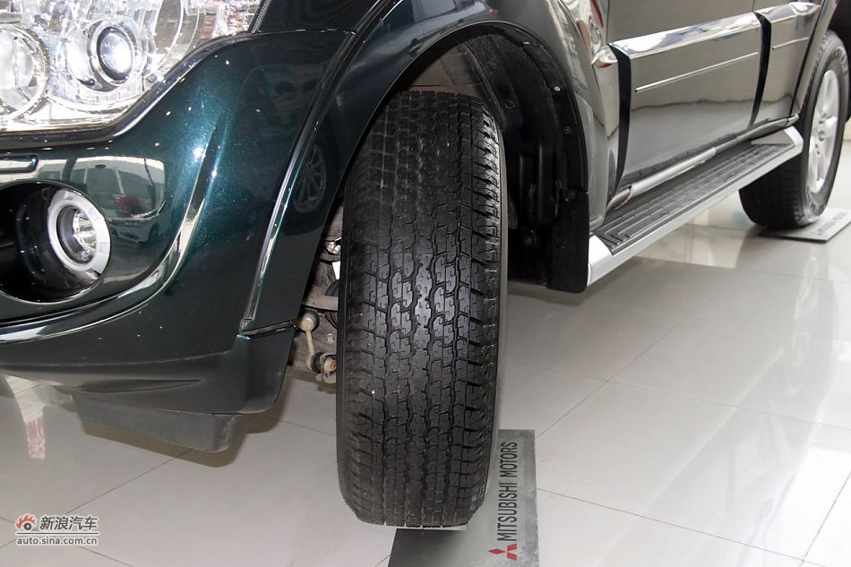 2012款帕杰罗3.0L自动精英版