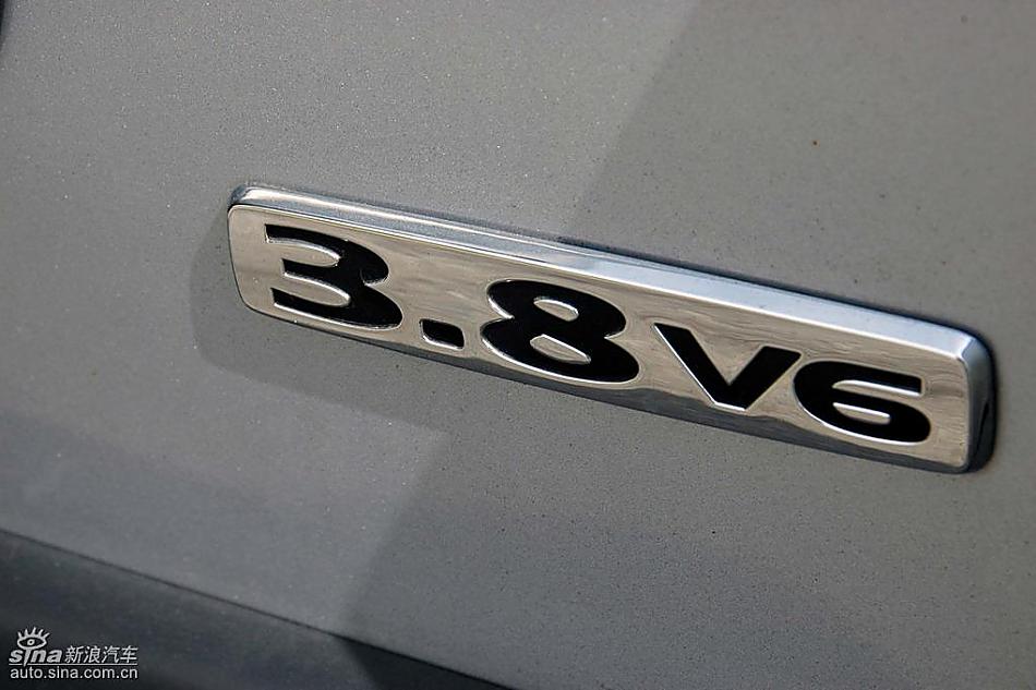 新PAJERO外观细节