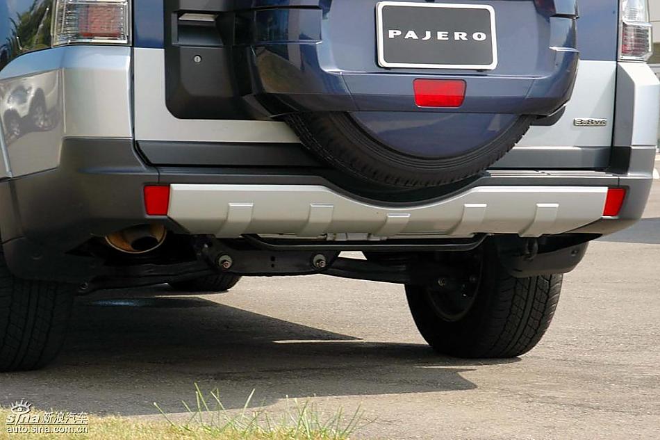 新PAJERO外观细节