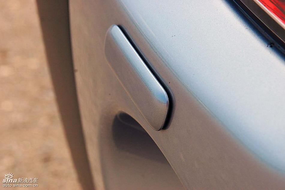 新PAJERO外观细节