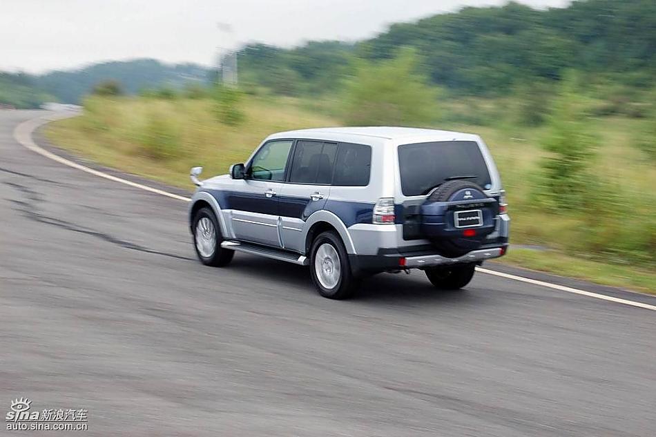 新PAJERO高速动态