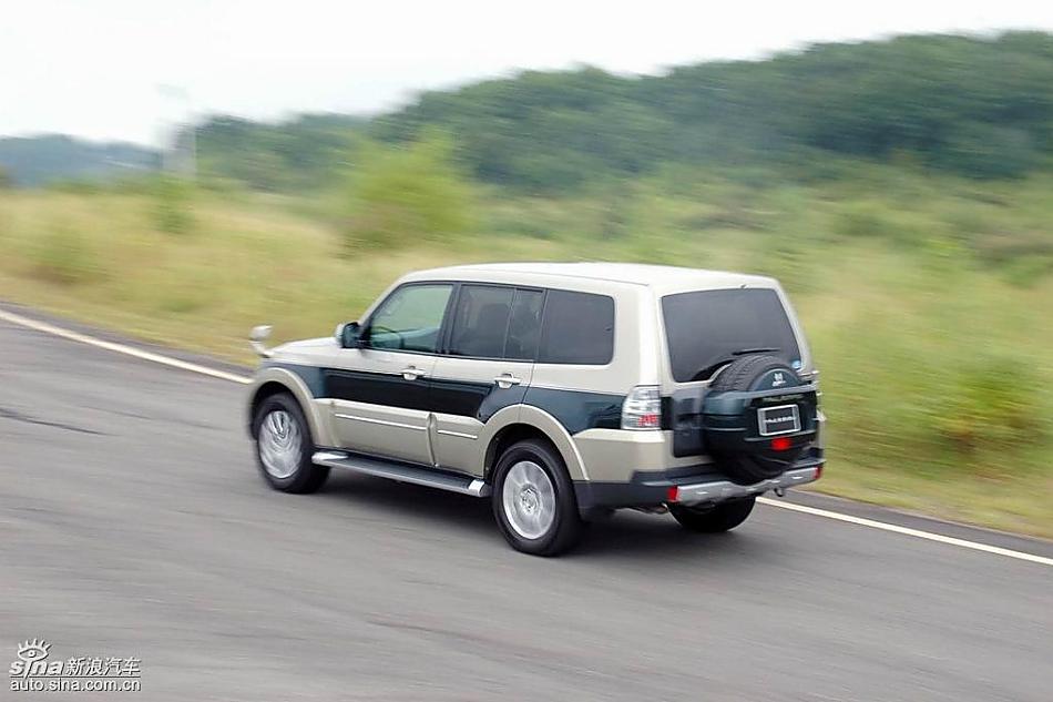 新PAJERO高速动态