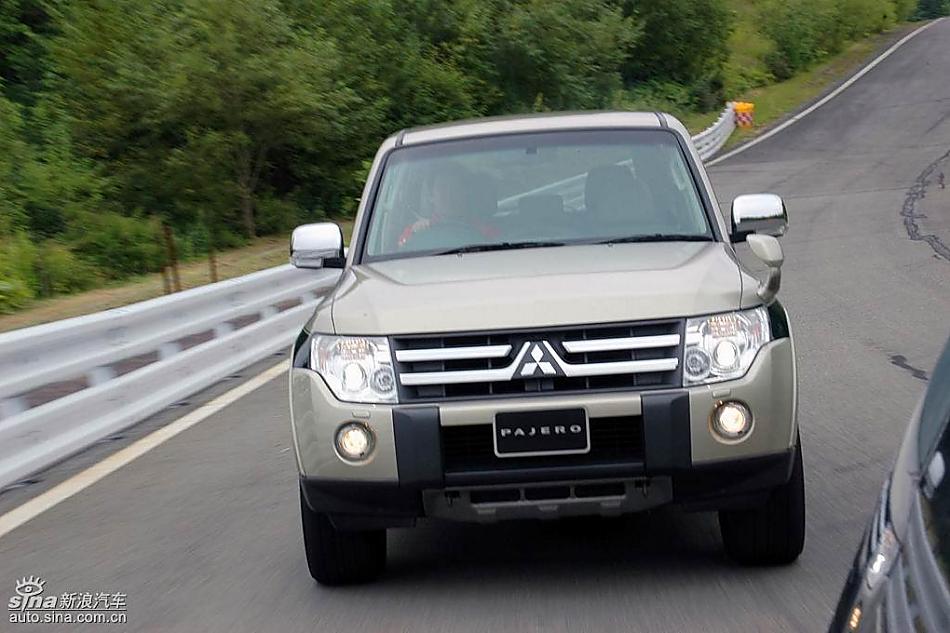 新PAJERO高速动态