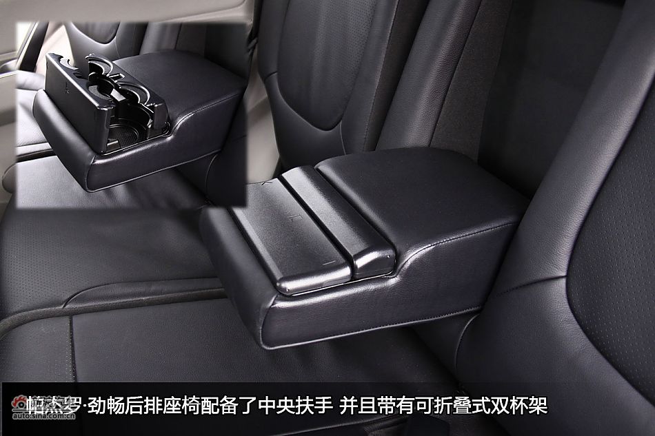 新浪汽车海外试驾图解帕杰罗·劲畅