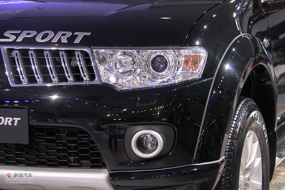 三菱2012款帕杰罗劲畅