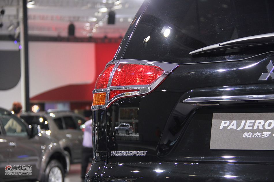 三菱2012款帕杰罗劲畅