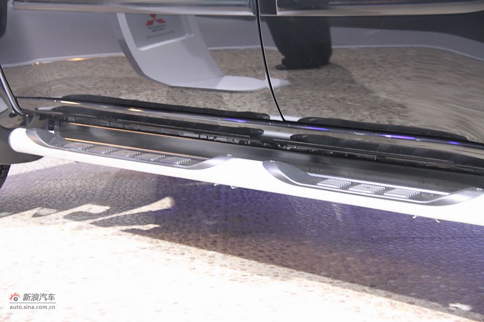 三菱2012款帕杰罗劲畅