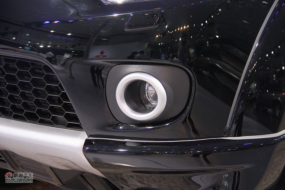 三菱2012款帕杰罗劲畅