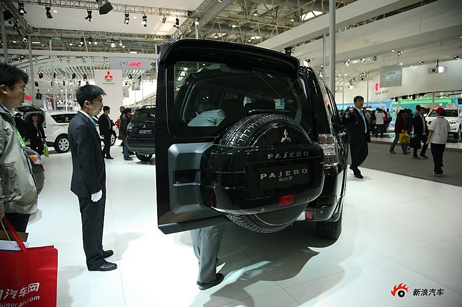 进口三菱帕杰罗