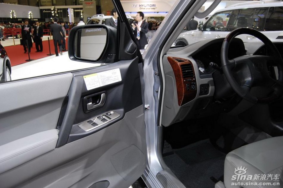 三菱pajero帕杰罗