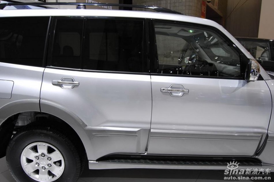 三菱pajero帕杰罗