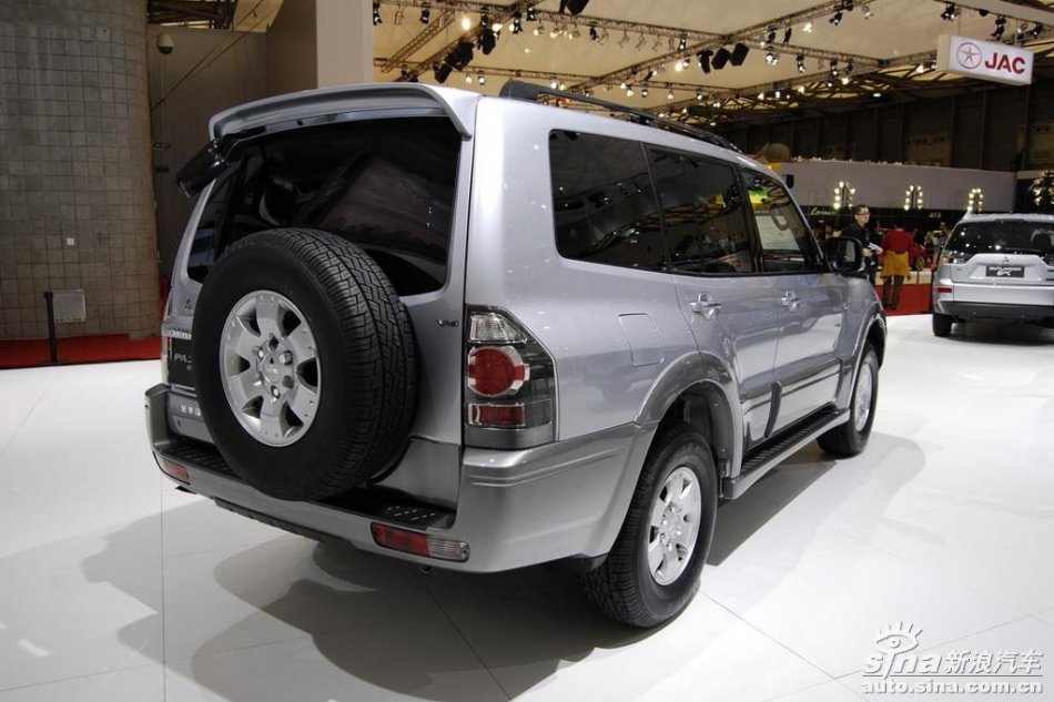 三菱pajero帕杰罗