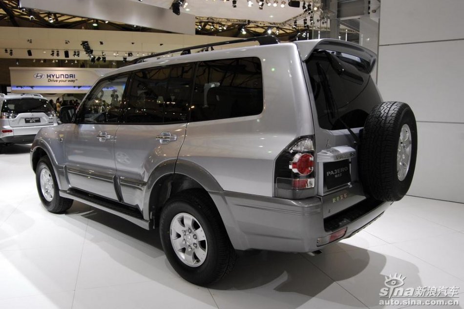 三菱pajero帕杰罗