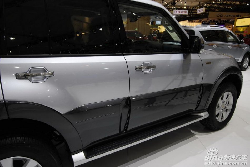 三菱pajero帕杰罗