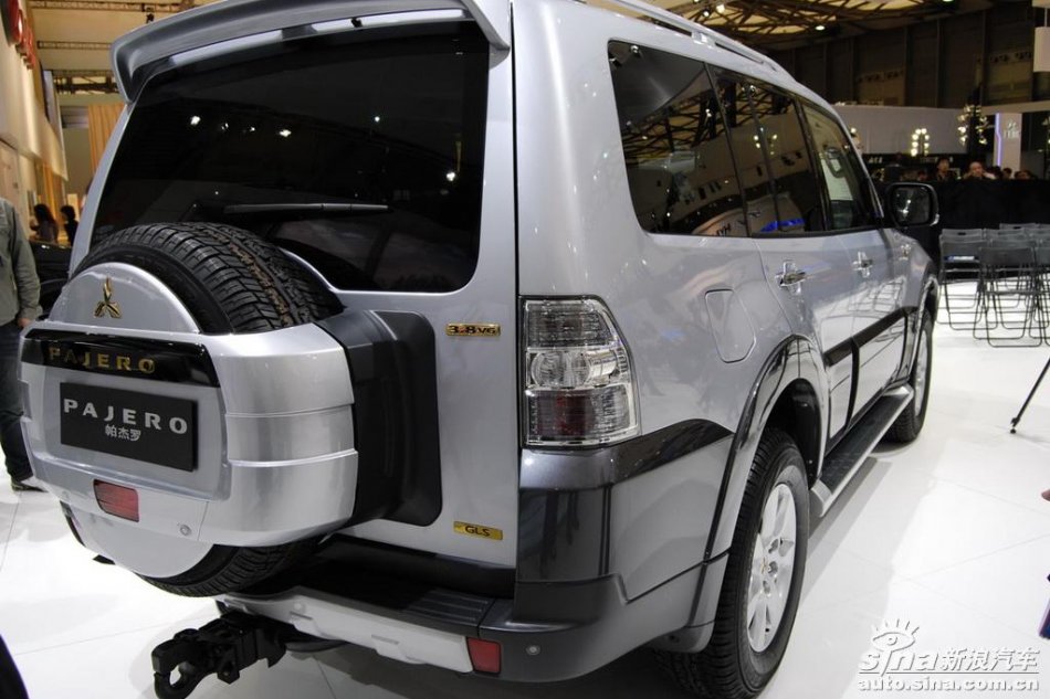三菱pajero帕杰罗