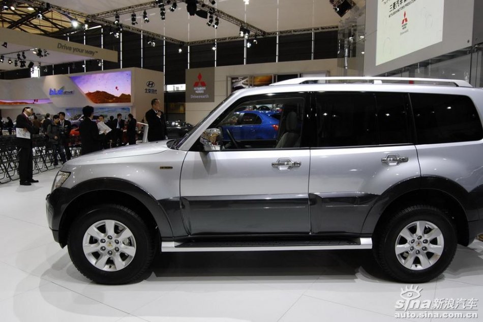 三菱pajero帕杰罗