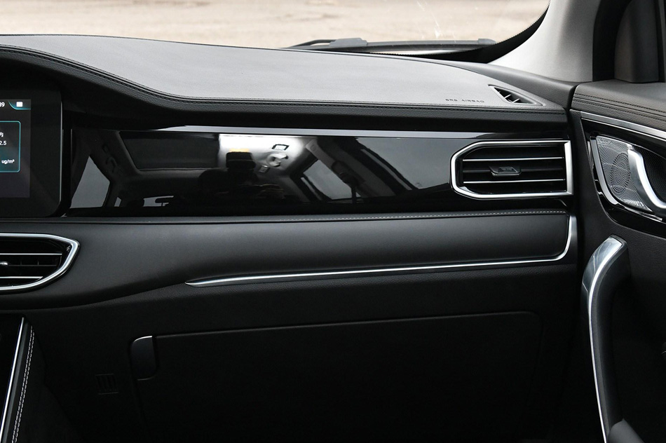 2020 1.6T DCT̽Pro 7 