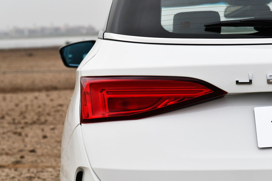 2020 1.6T DCT̽Pro 7 ϸ