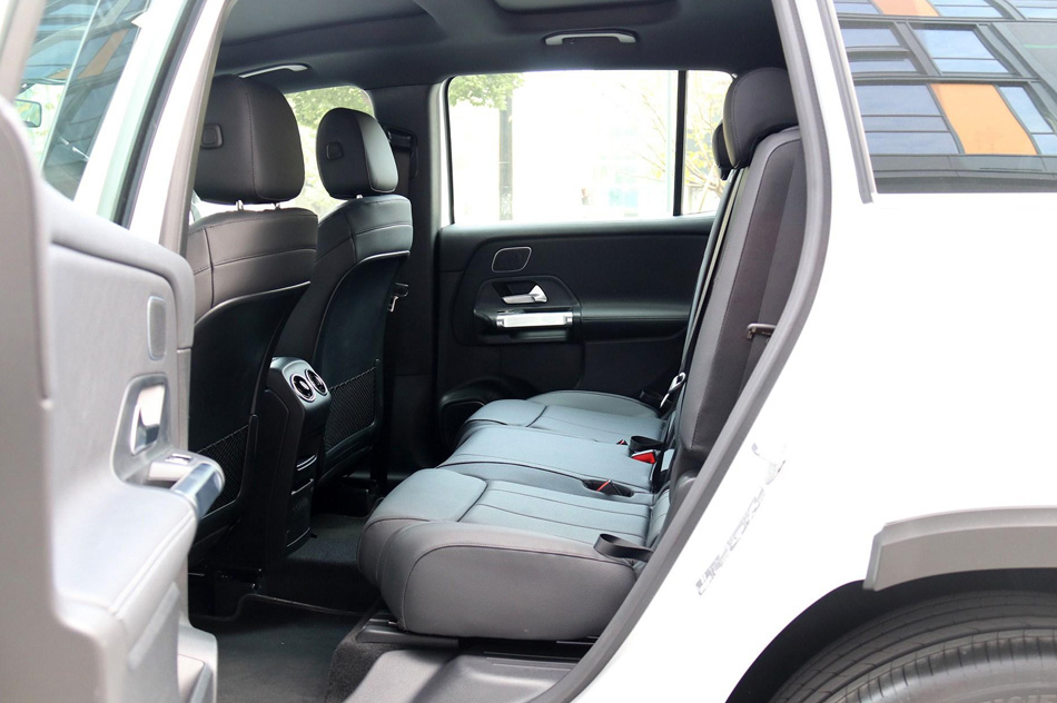 2020款 GLB 200 时尚型 座椅空间