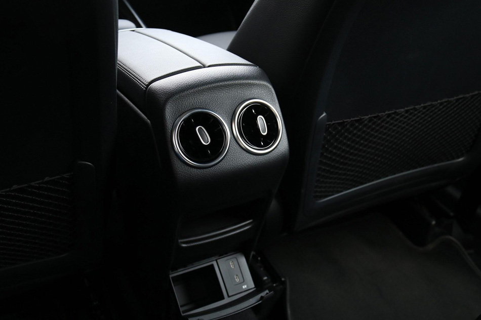 2020款 GLB 200 时尚型 座椅空间