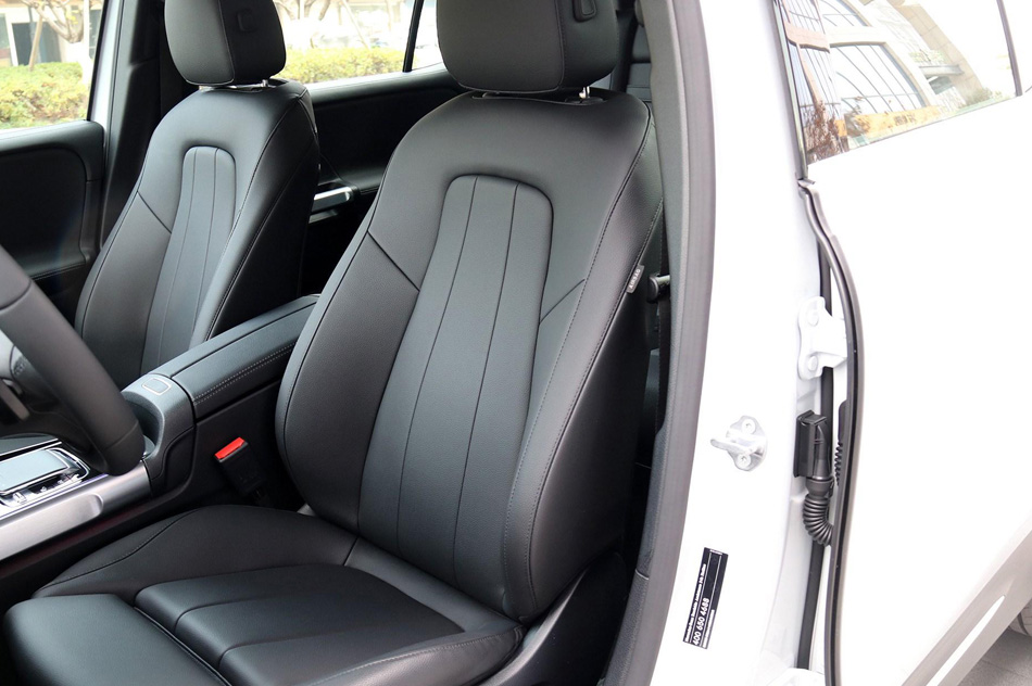 2020款 GLB 200 时尚型 座椅空间