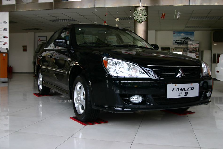 东南汽车蓝瑟前脸