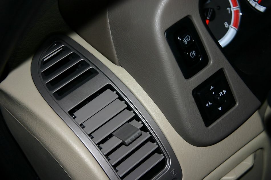 东南汽车蓝瑟内饰