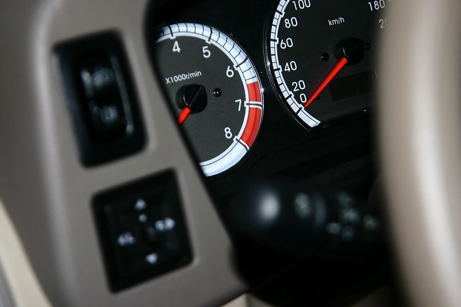 东南汽车蓝瑟仪表盘