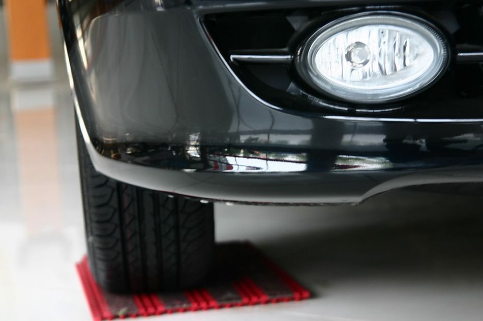 东南汽车蓝瑟前灯