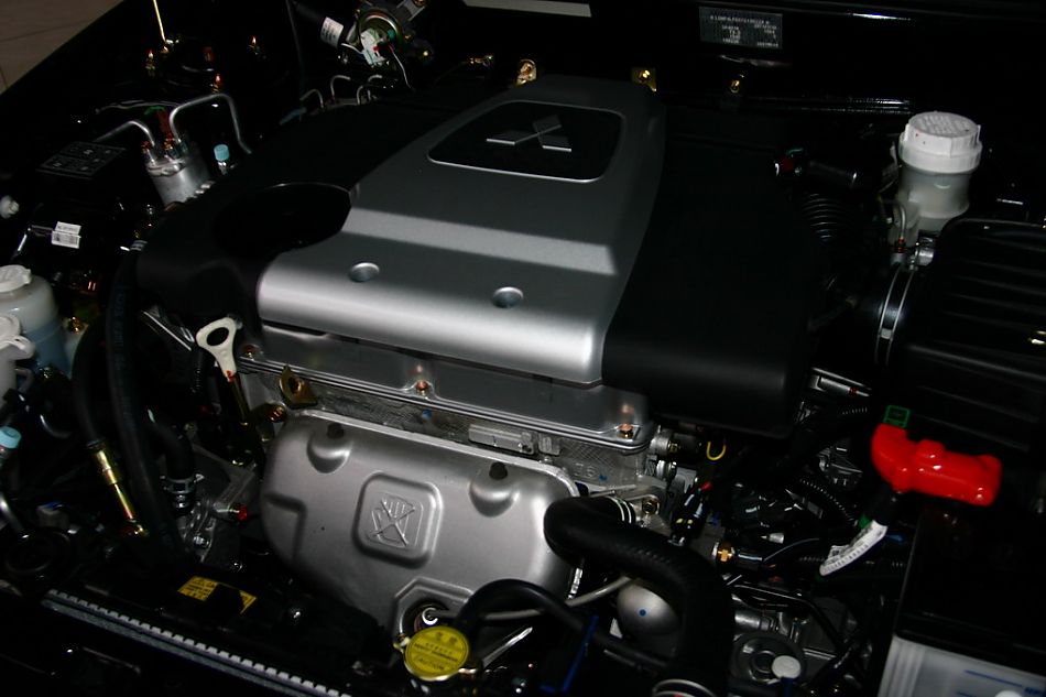 东南汽车蓝瑟发动机