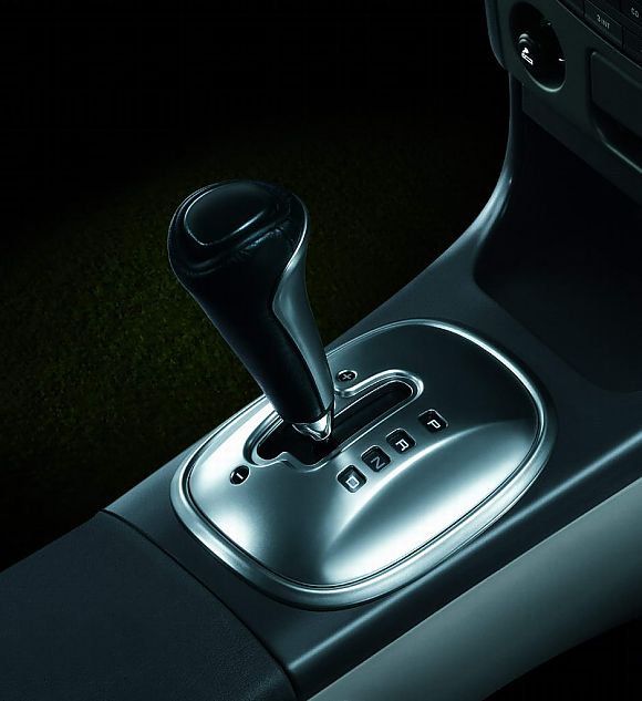 蓝瑟运动版内饰