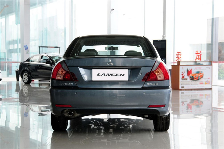 2012款 1.6L MT SEi舒适版 外观