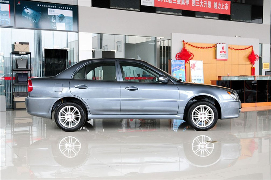 2012款 1.6L MT SEi舒适版 外观