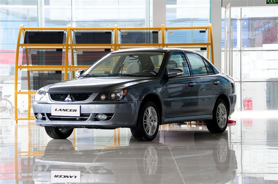 2012款 1.6L MT SEi舒适版 外观