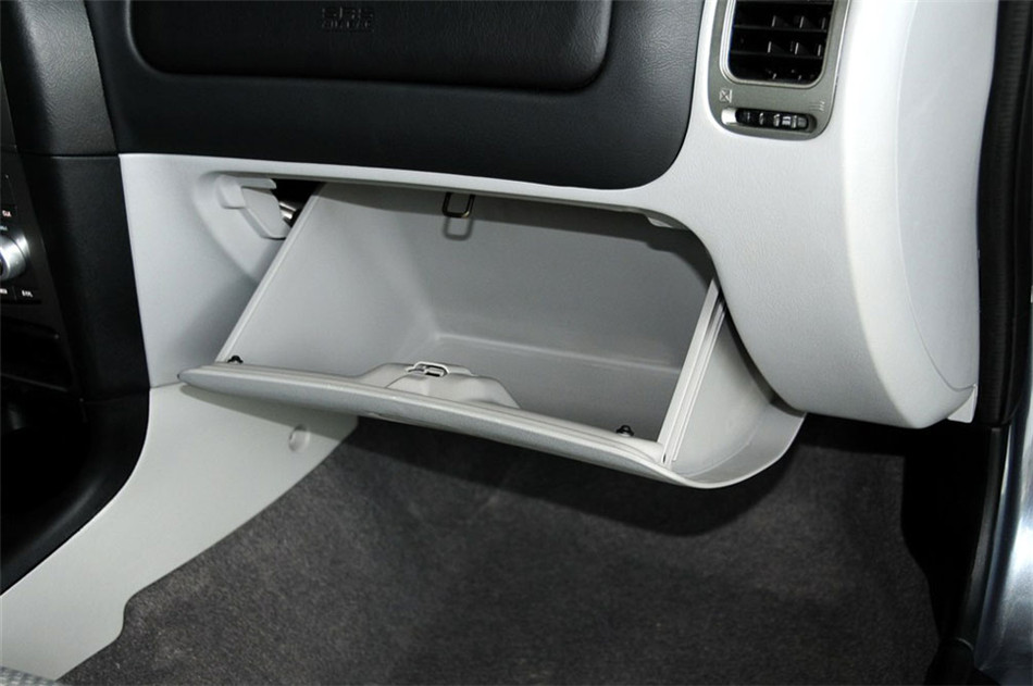 2012款 1.6L MT SEi舒适版 内饰