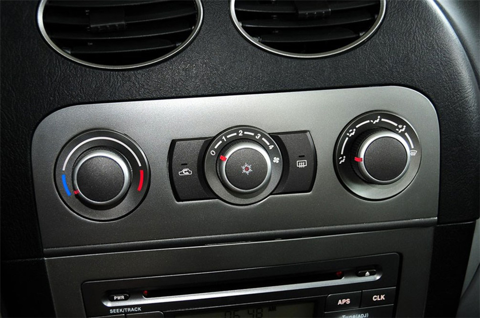 2012款 1.6L MT SEi舒适版 内饰