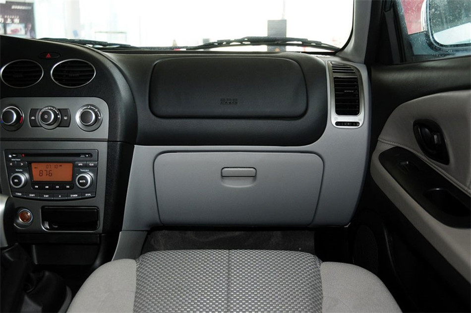 2012款 1.6L MT SEi舒适版 内饰