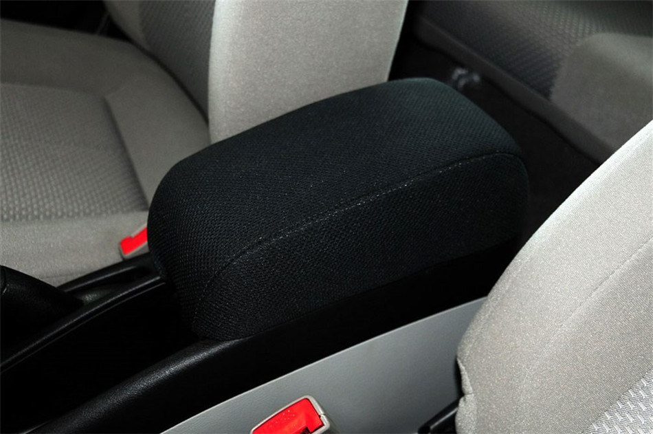 2012款 1.6L MT SEi舒适版 座椅空间