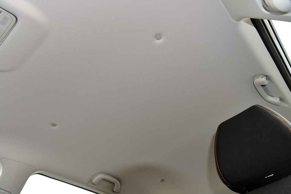 2020款 1.5T 手动精英型 座椅空间