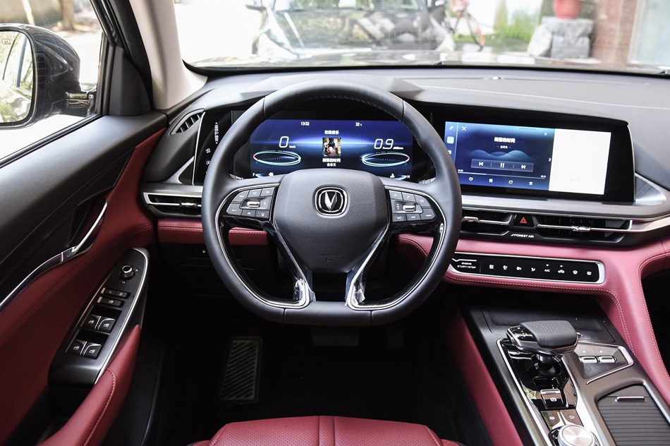 2020款 2.0T 自动旗舰型 内饰