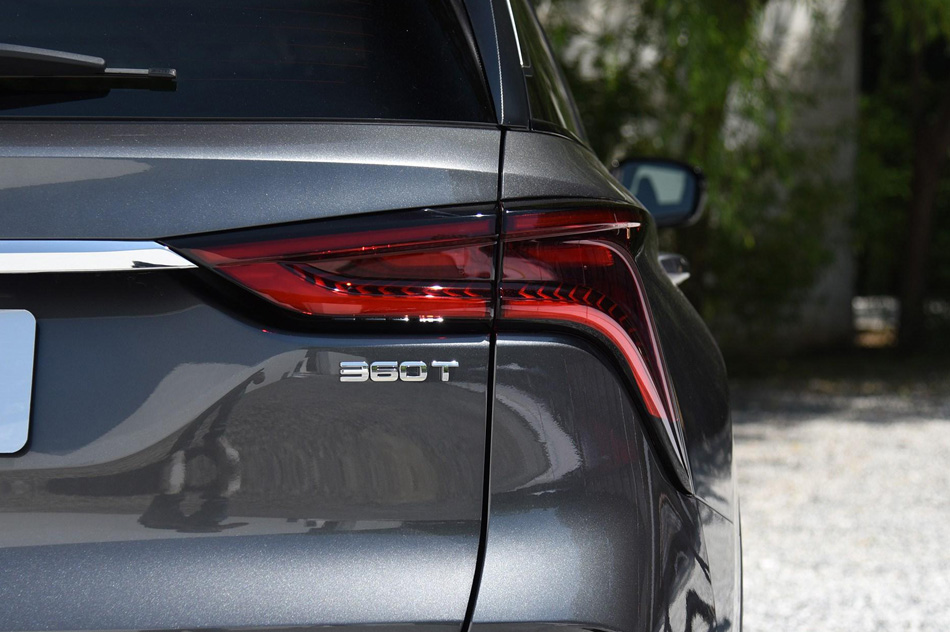 2020款 2.0T 自动旗舰型 细节