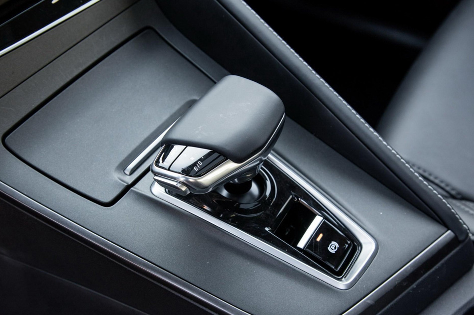 2020款 纵擎版 内饰