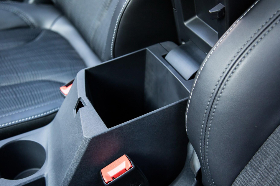 2020款 纵擎版 座椅空间