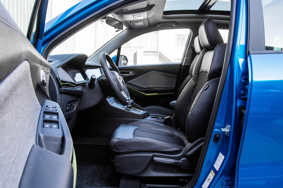 2020款 纵擎版 座椅空间