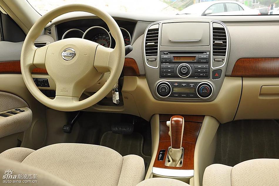 东风日产轩逸09款试车实拍图 内饰